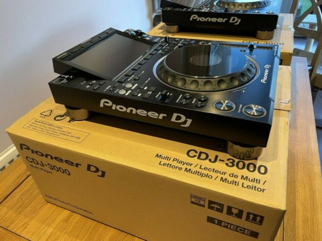 Pioneer CDJ-3000, Pioneer DJ DJM-A9 , Pioneer CDJ-2000NXS2, Pioneer DJM-900NXS2, Pioneer DJ DJM-V10-LF , Pioneer DJ DJM-S11, Denon DJ Prime 4+ , Allen & Heath Xone:96,   PLAYdifferently MODEL 1,