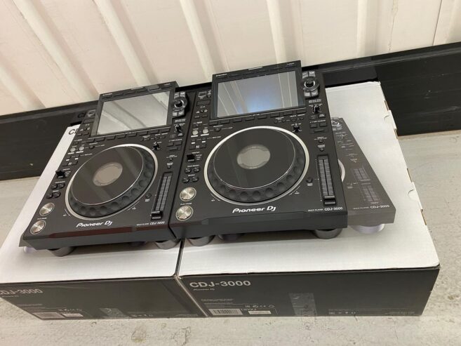 Pioneer CDJ-3000, Pioneer DJ DJM-A9 , Pioneer CDJ-2000NXS2, Pioneer DJM-900NXS2, Pioneer DJ DJM-V10-LF , Pioneer DJ DJM-S11, Denon DJ Prime 4+ , Allen & Heath Xone:96,   PLAYdifferently MODEL 1,